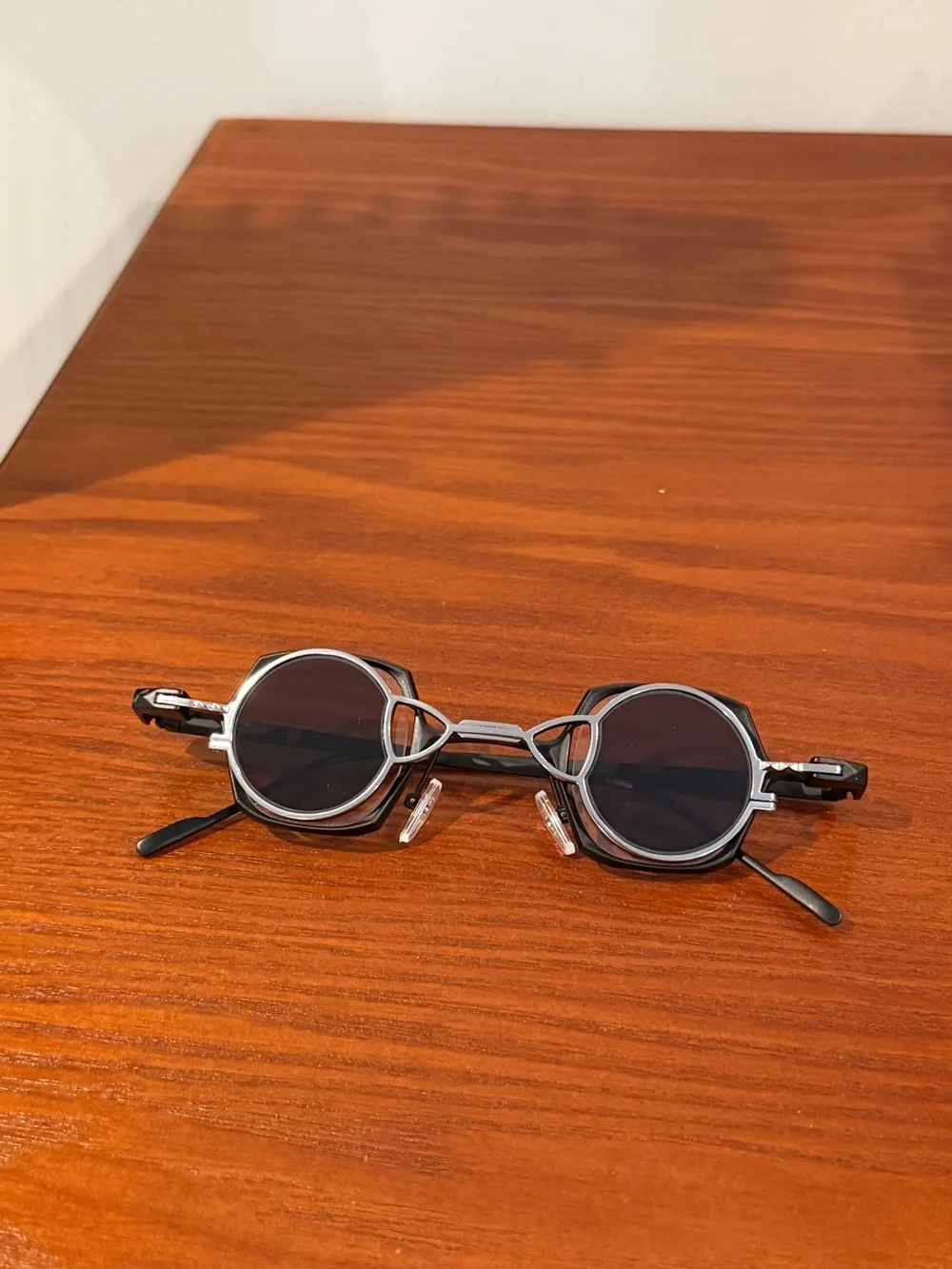Avant-garde Geometric Black & Silver Sunglasses